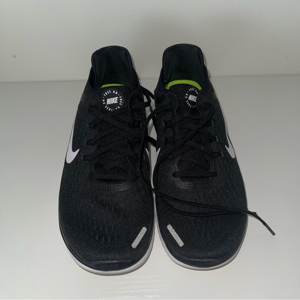 Like new Black Nike free run